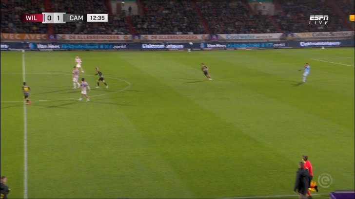 Willem II 0-2 SC Cambuur — Ilyès Hamache 13'